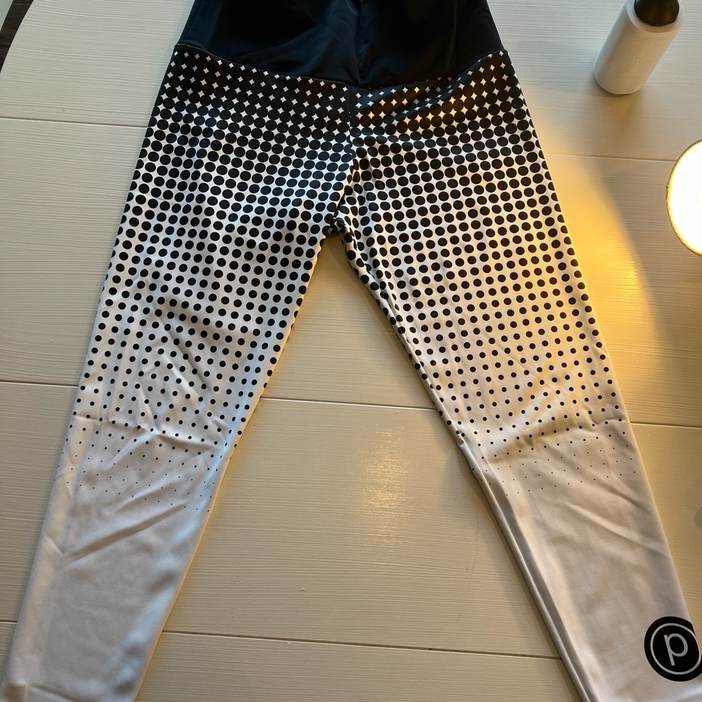 Onzie Leggings with Pure Barre logo